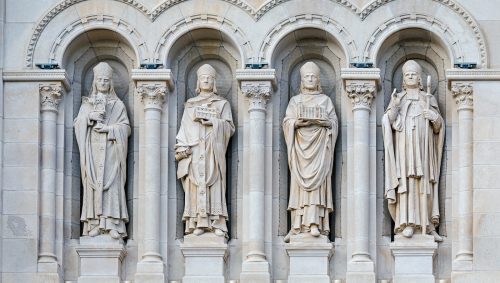 statut des différents évêques de nantes