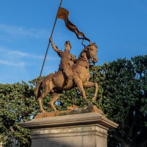 statue équestre de jeanne d'arc place des enfants nantais
