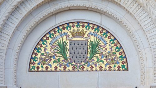 tympans en mosaique de la basilique