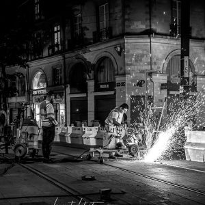 Ouvriers travaillant sur des voies de Tramway